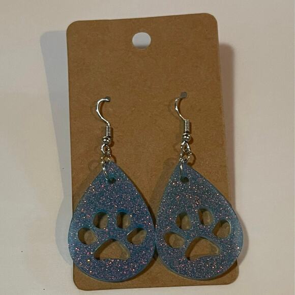 Handmade epoxy resin paw print earrings - light blue glitter w/ rosegold flecks - Picture 1 of 4